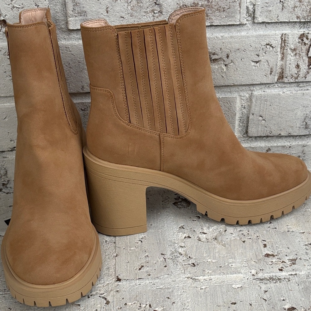 Stylish Tan Heeled Boots for Women